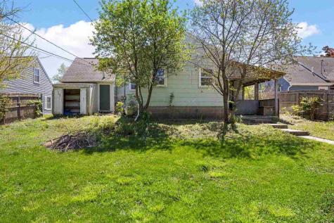 1050 27th Street NE Cedar Rapids IA 52402