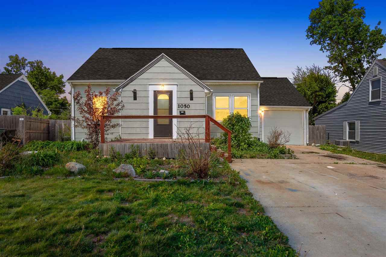 1050 27th Street NE Cedar Rapids IA 52402