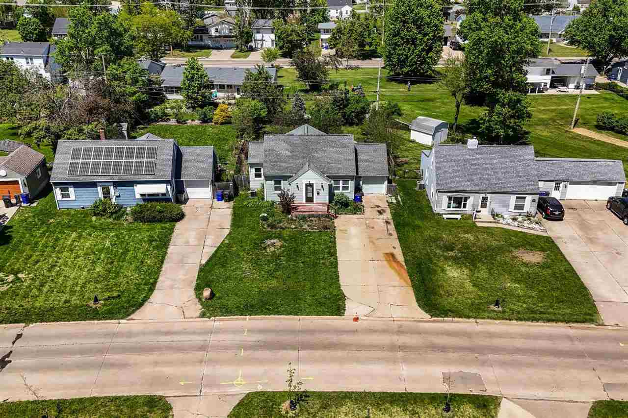 1050 27th Street NE Cedar Rapids IA 52402