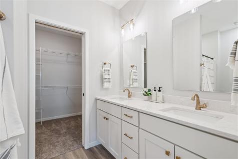 235 Chadwick Lane Iowa City IA 52245