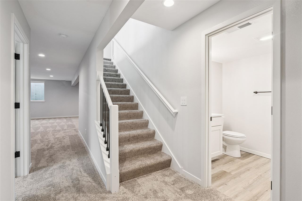 235 Chadwick Lane Iowa City IA 52245