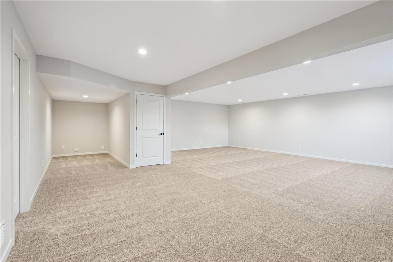 235 Chadwick Lane Iowa City IA 52245