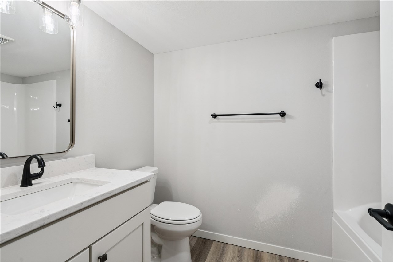 235 Chadwick Lane Iowa City IA 52245