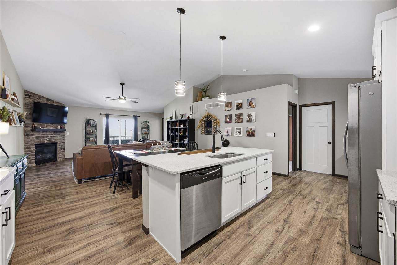 1410 Legend Drive Tiffin IA 52340