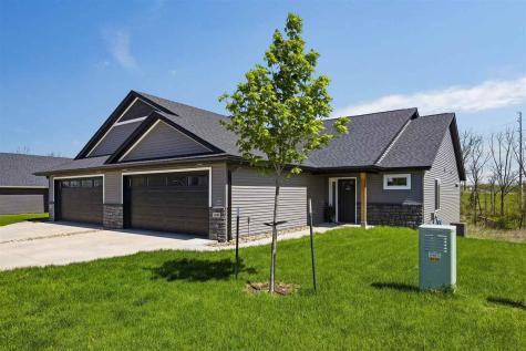 1410 Legend Drive Tiffin IA 52340