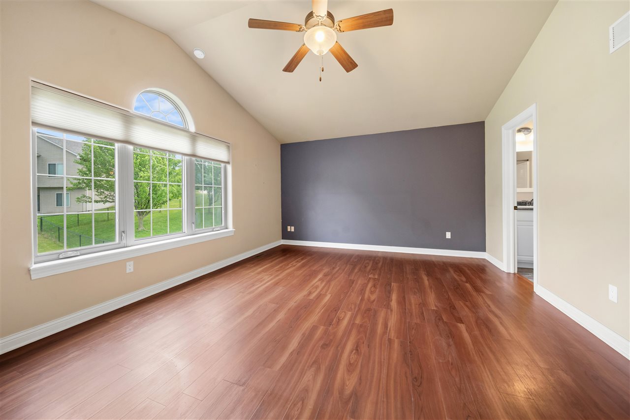 2513 Belmont Drive Coralville IA 52241