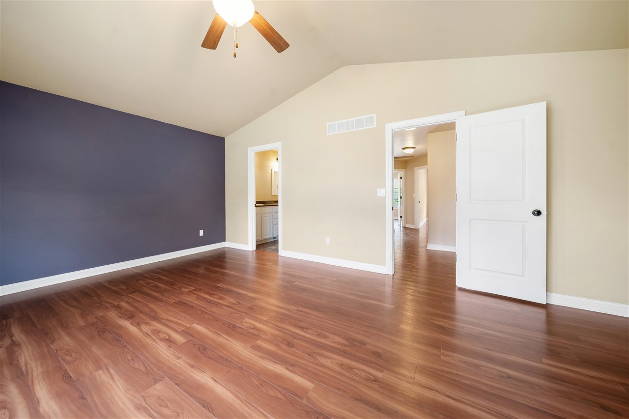 2513 Belmont Drive Coralville IA 52241