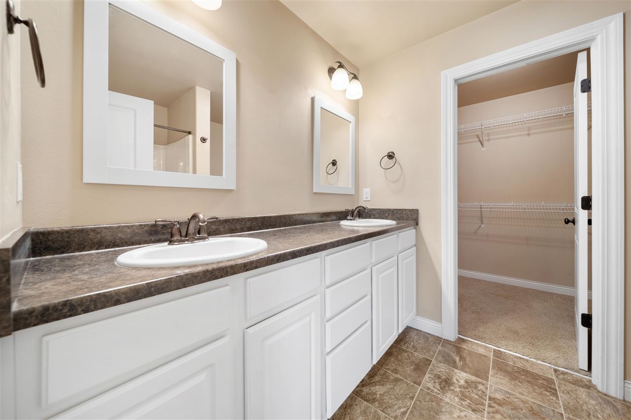 2513 Belmont Drive Coralville IA 52241