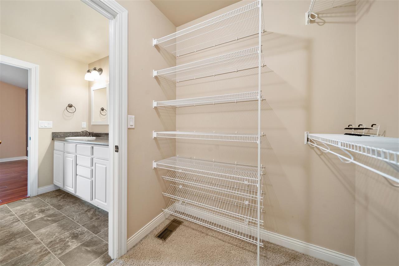 2513 Belmont Drive Coralville IA 52241
