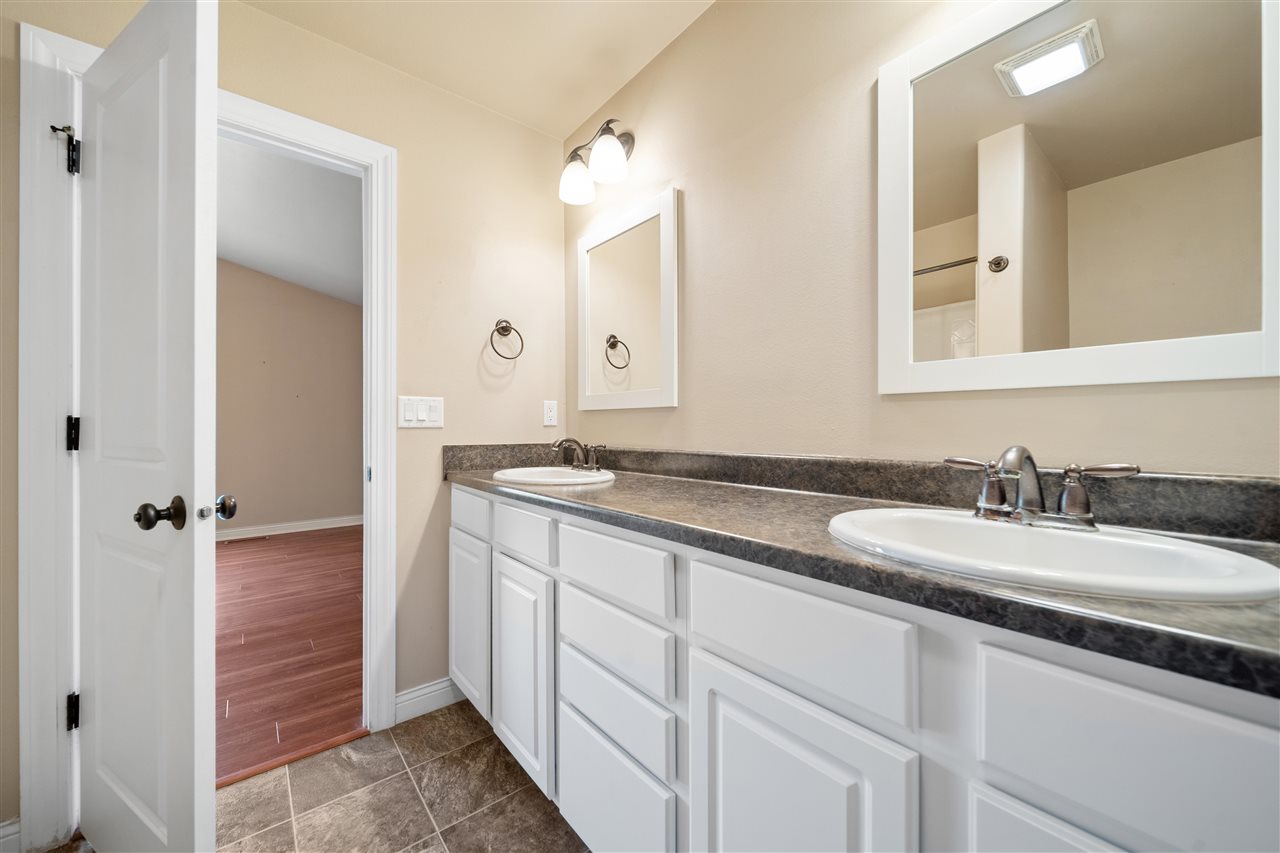 2513 Belmont Drive Coralville IA 52241
