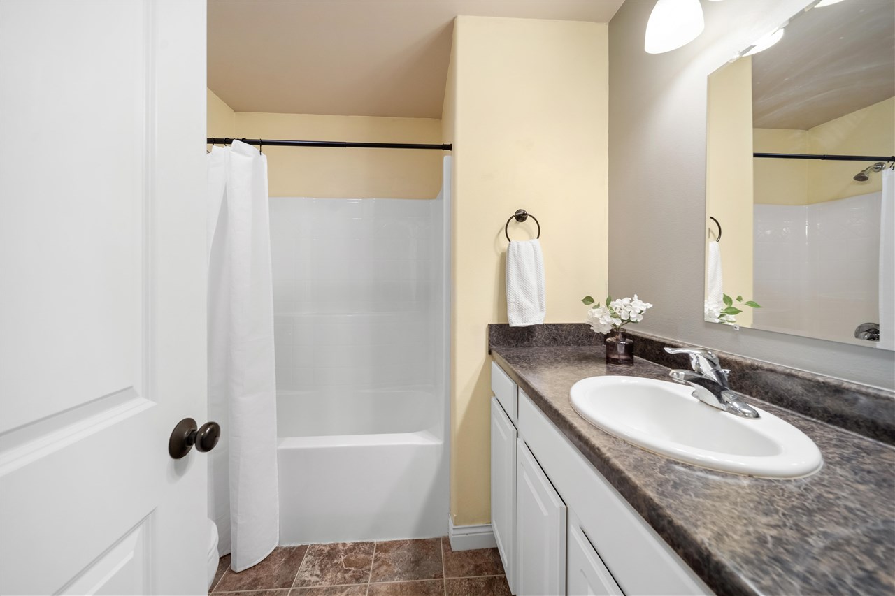 2513 Belmont Drive Coralville IA 52241