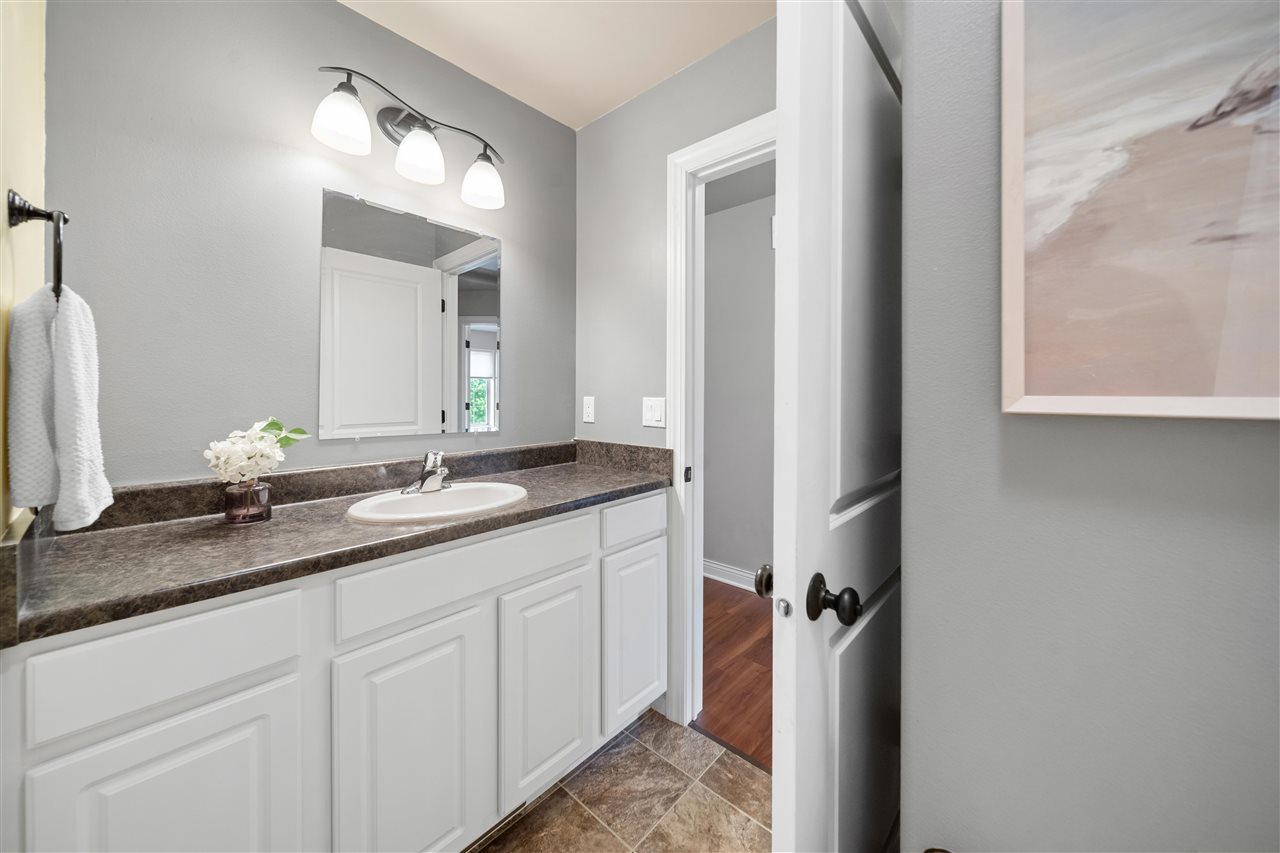 2513 Belmont Drive Coralville IA 52241