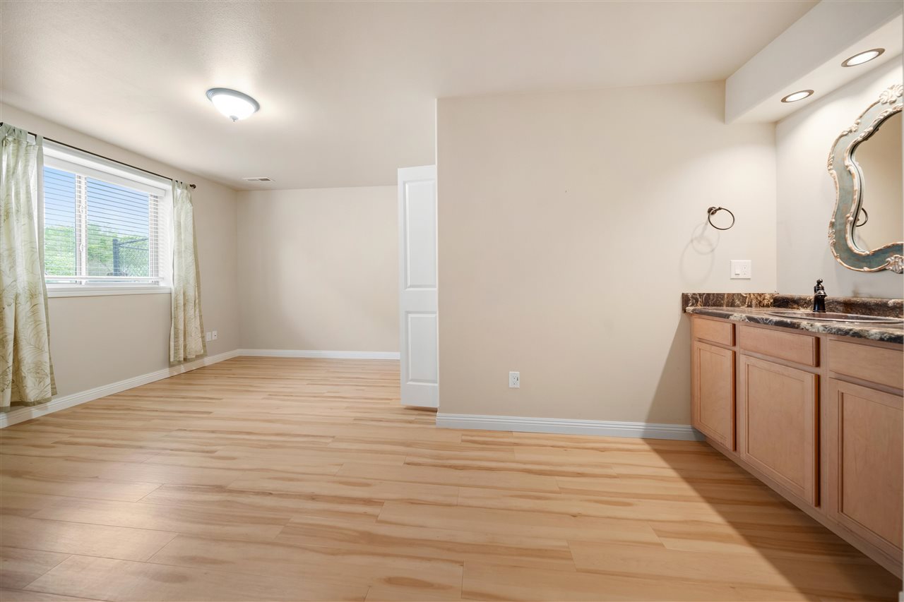 2513 Belmont Drive Coralville IA 52241