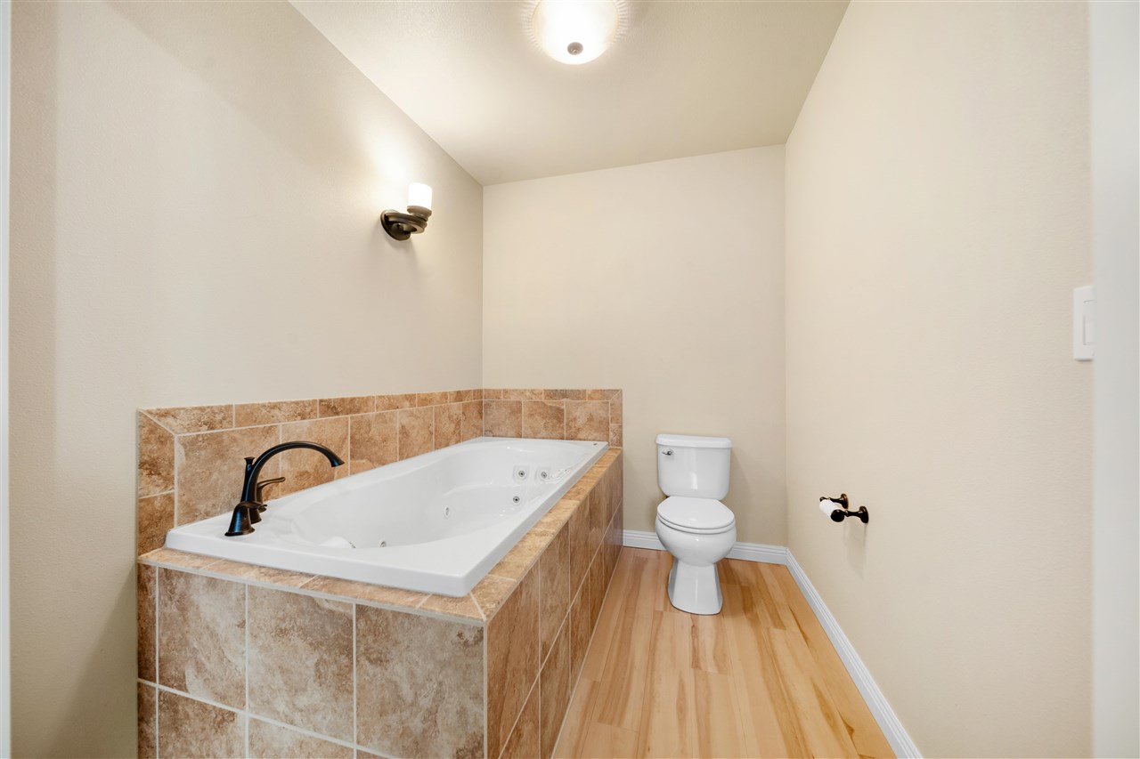 2513 Belmont Drive Coralville IA 52241