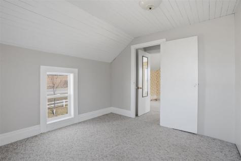 2789 Highway 22 Riverside IA 52327