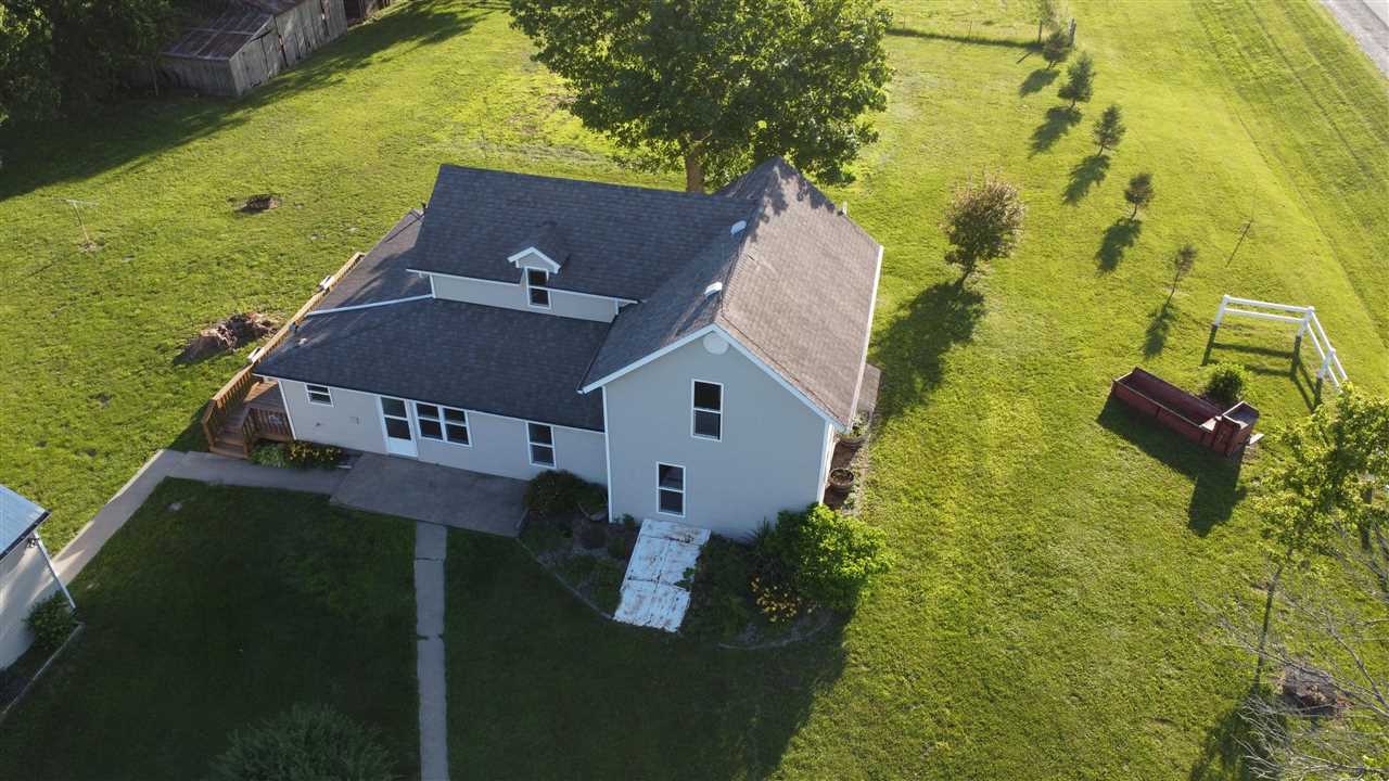 2789 Highway 22 Riverside IA 52327
