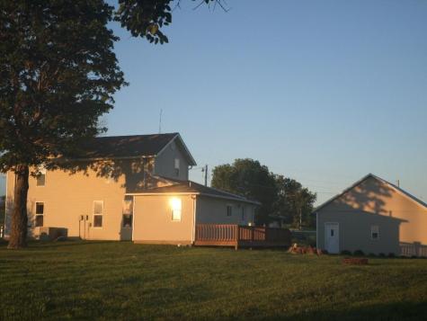 2789 Highway 22 Riverside IA 52327