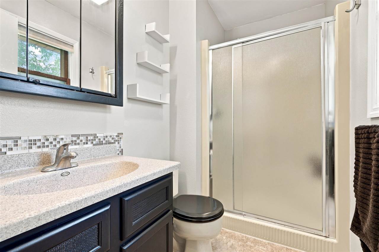 22 Wrexham Drive Iowa City IA 52246