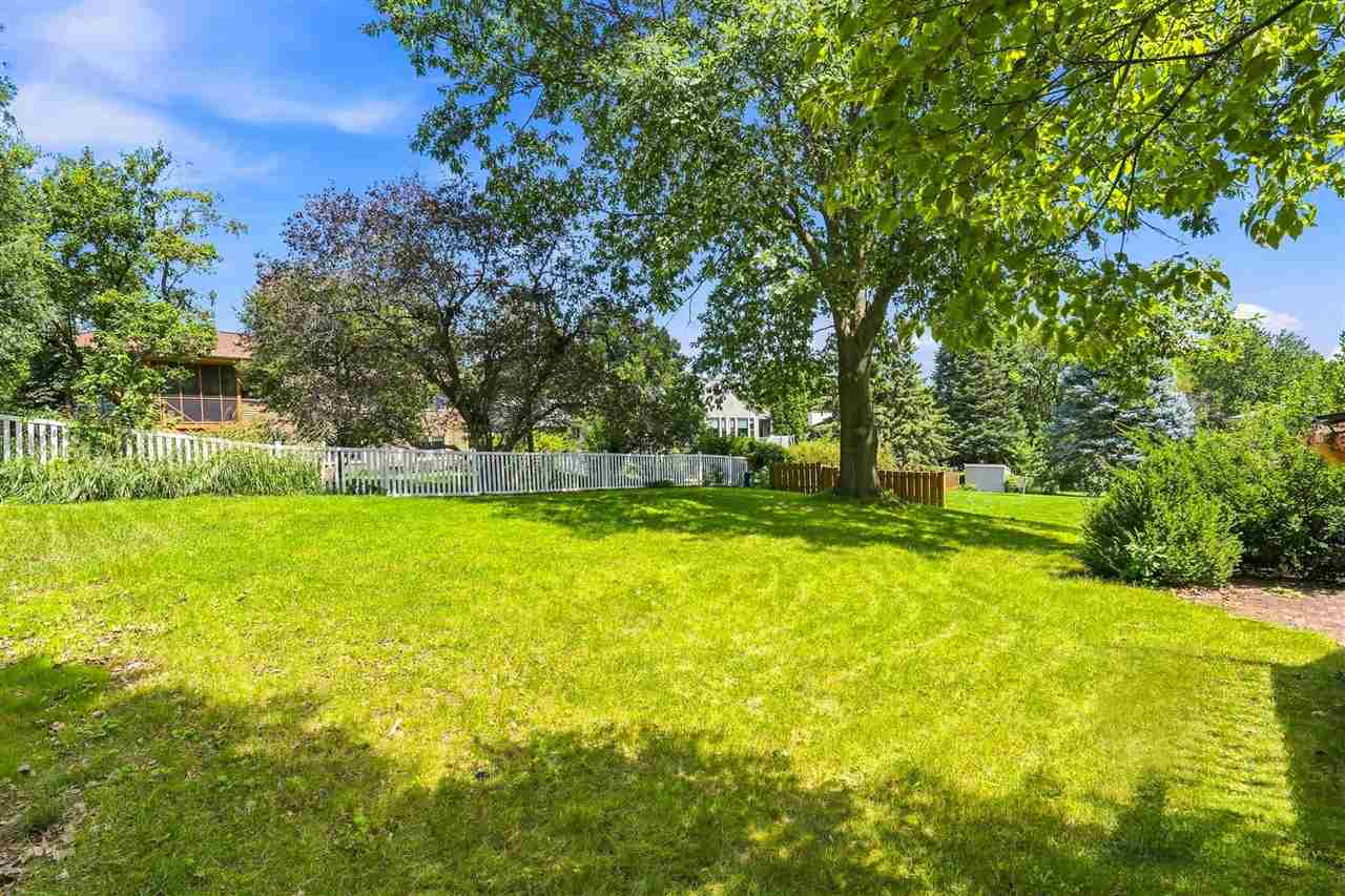 22 Wrexham Drive Iowa City IA 52246