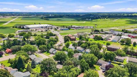22 Wrexham Drive Iowa City IA 52246