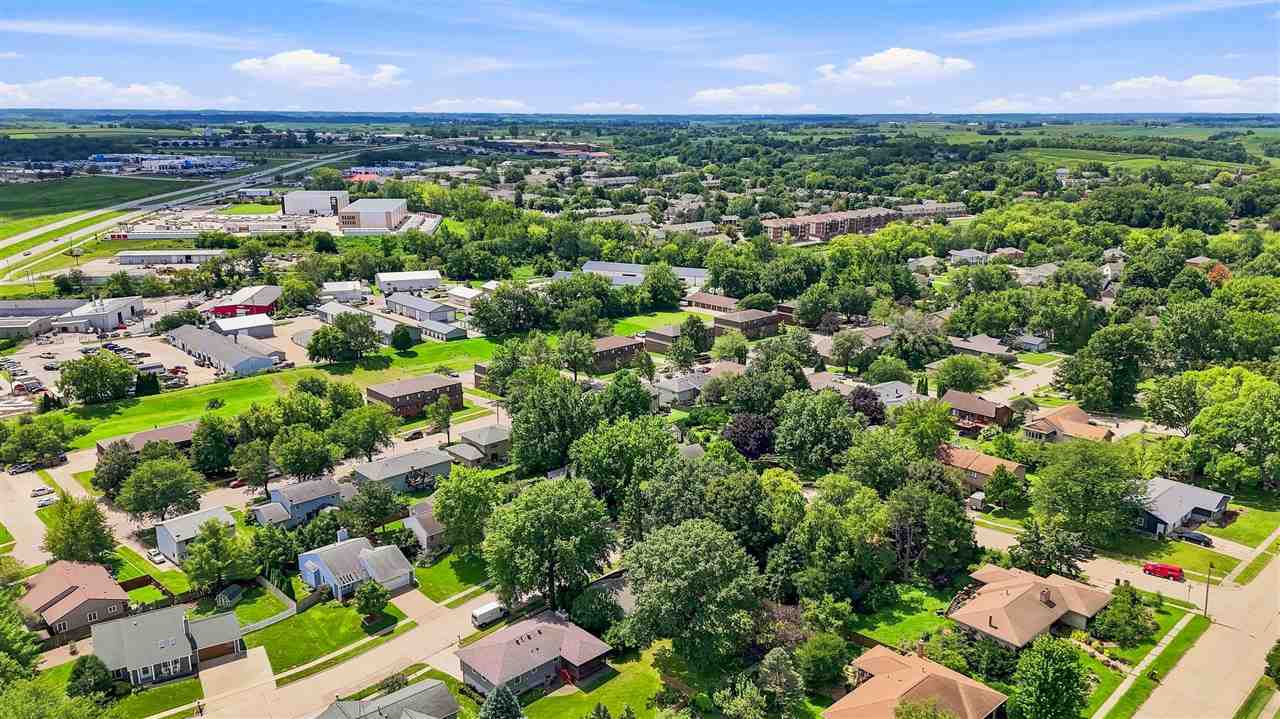 22 Wrexham Drive Iowa City IA 52246