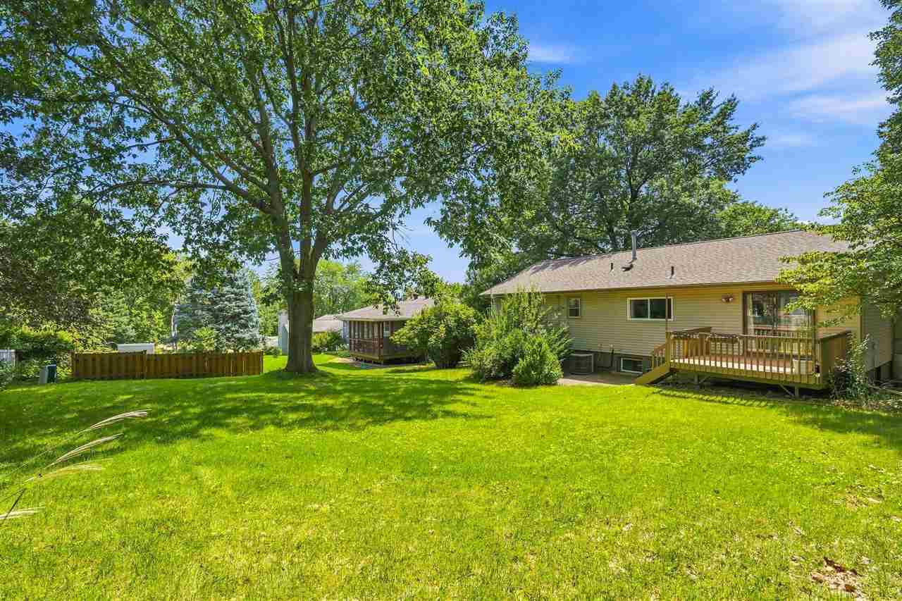 22 Wrexham Drive Iowa City IA 52246