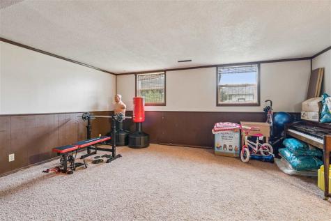 6612 Inwood Lane NE Cedar Rapids IA 52402