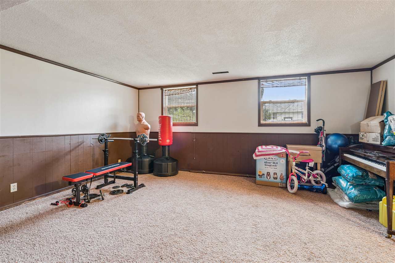 6612 Inwood Lane NE Cedar Rapids IA 52402