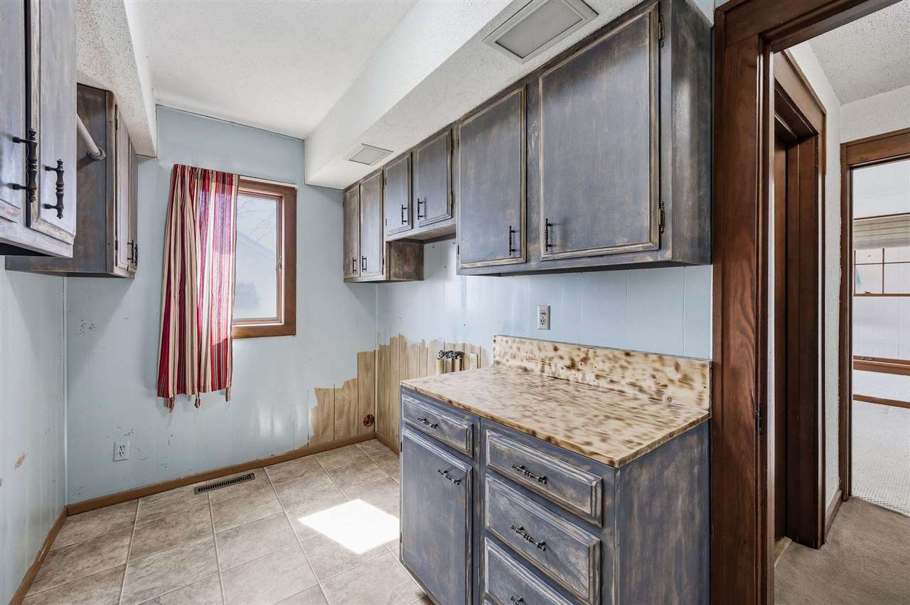 406 4th Street Deep River IA 52222