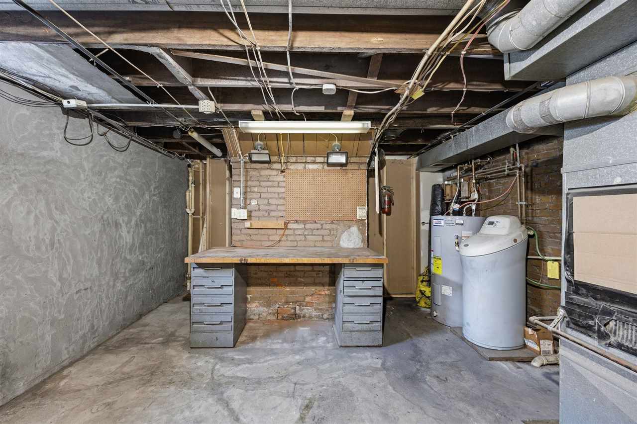 406 4th Street Deep River IA 52222