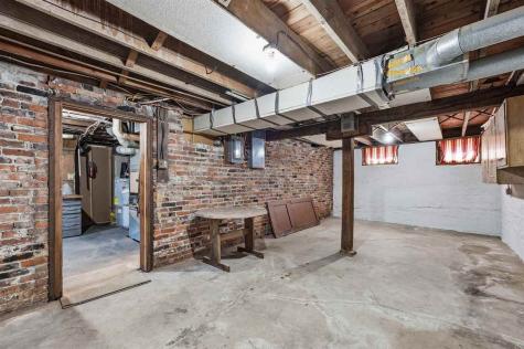 406 4th Street Deep River IA 52222