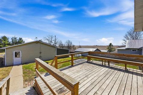 406 4th Street Deep River IA 52222