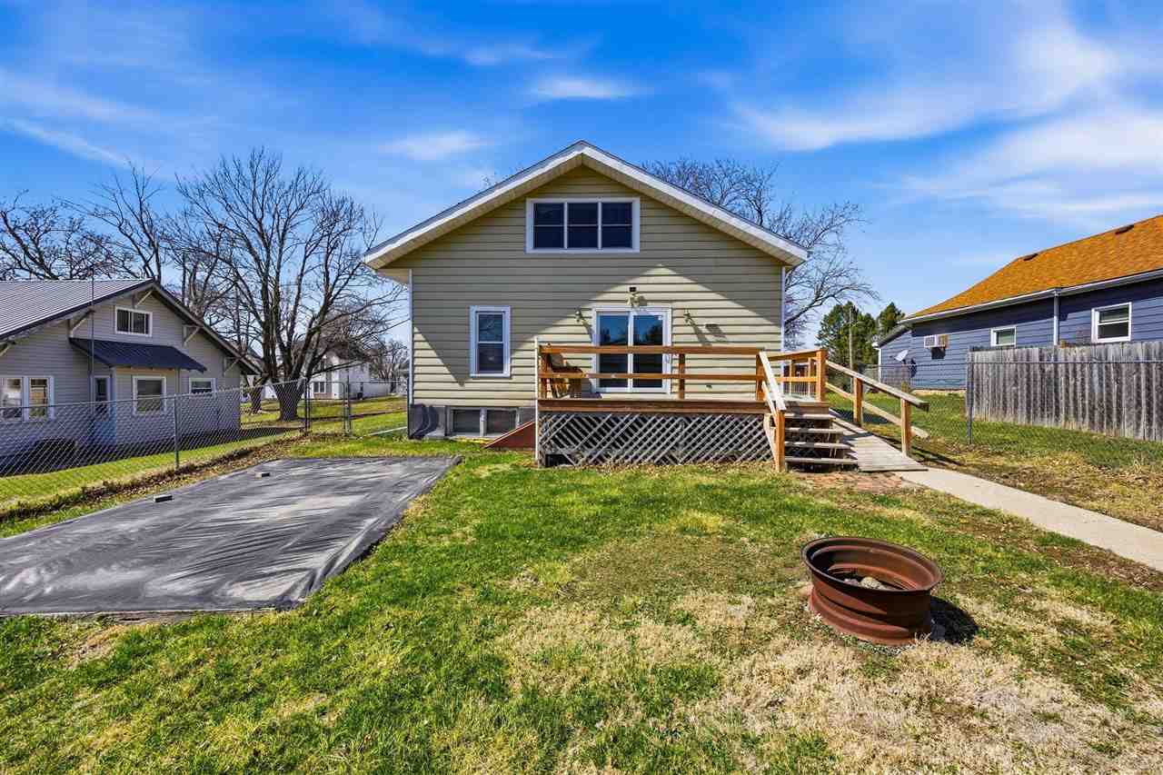 406 4th Street Deep River IA 52222