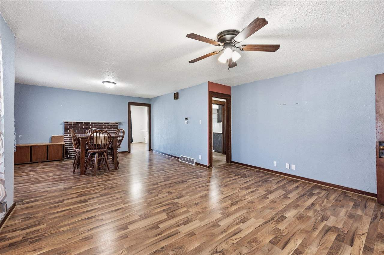 406 4th Street Deep River IA 52222