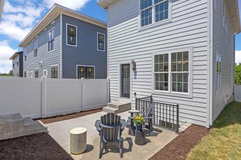 3014 Tommy Lane Coralville IA 52241