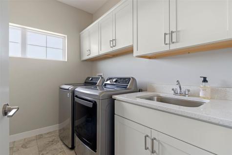 1350 E Tartan Drive North Liberty IA 52317