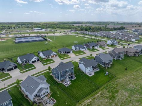 1350 E Tartan Drive North Liberty IA 52317