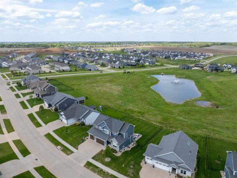 1350 E Tartan Drive North Liberty IA 52317