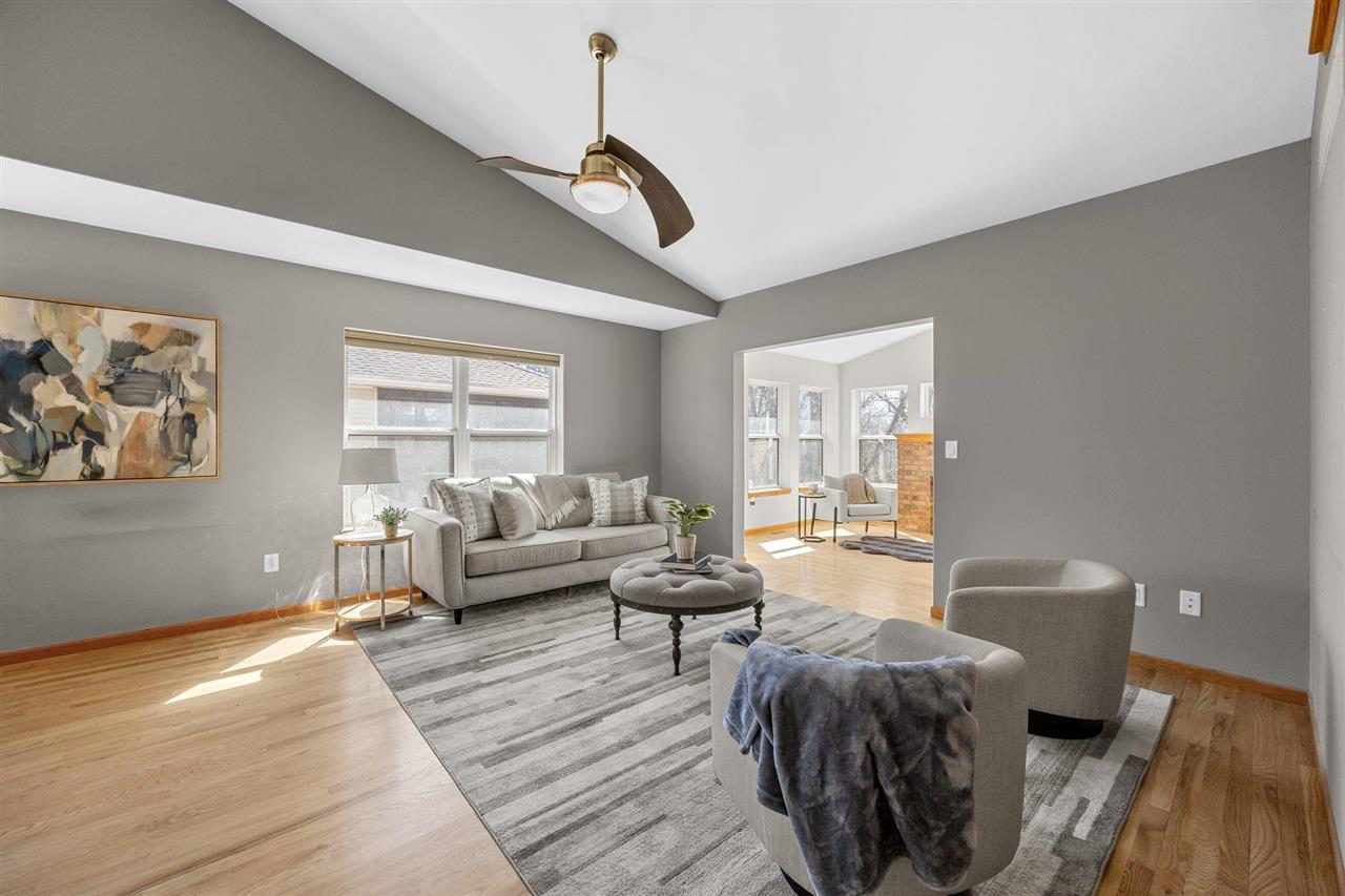 2084 Timber Lane Coralville IA 52241