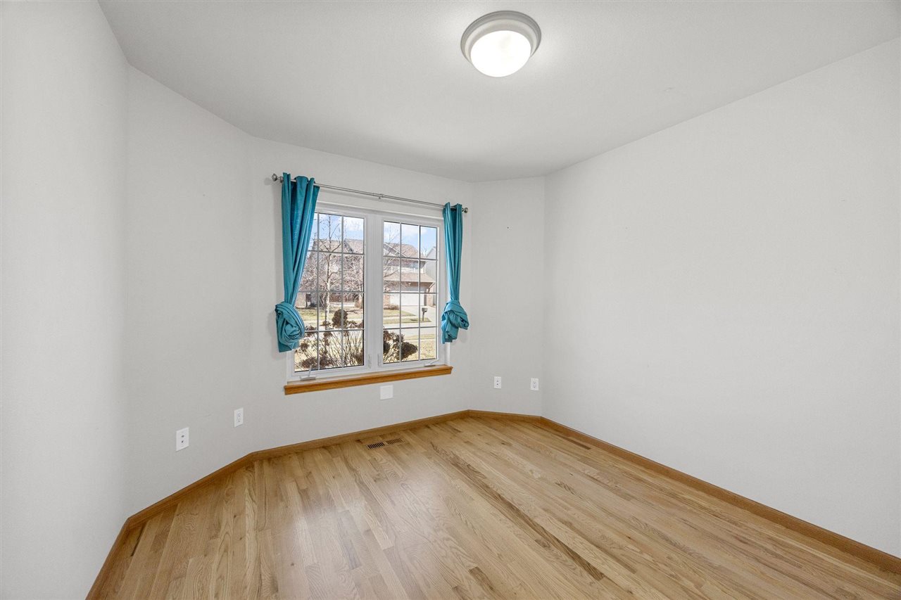 2084 Timber Lane Coralville IA 52241