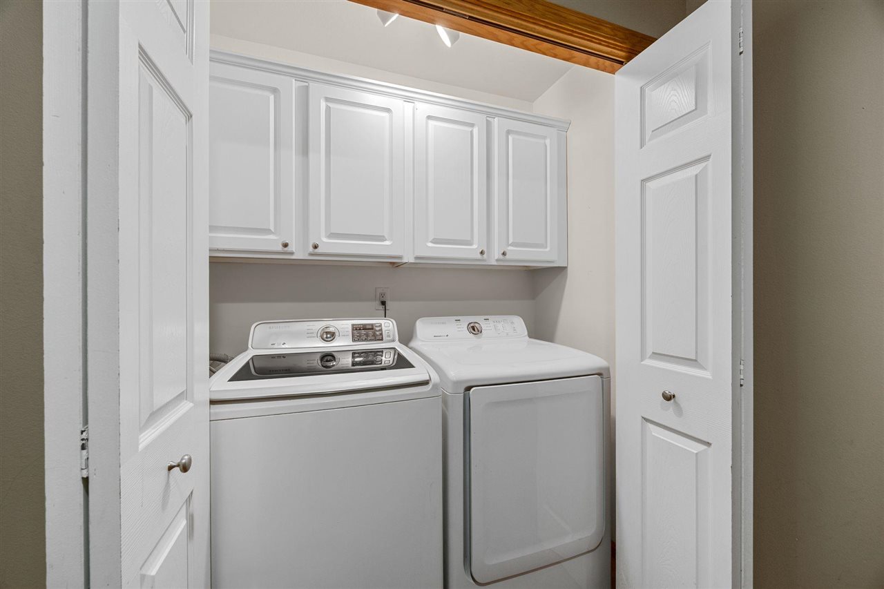 2084 Timber Lane Coralville IA 52241