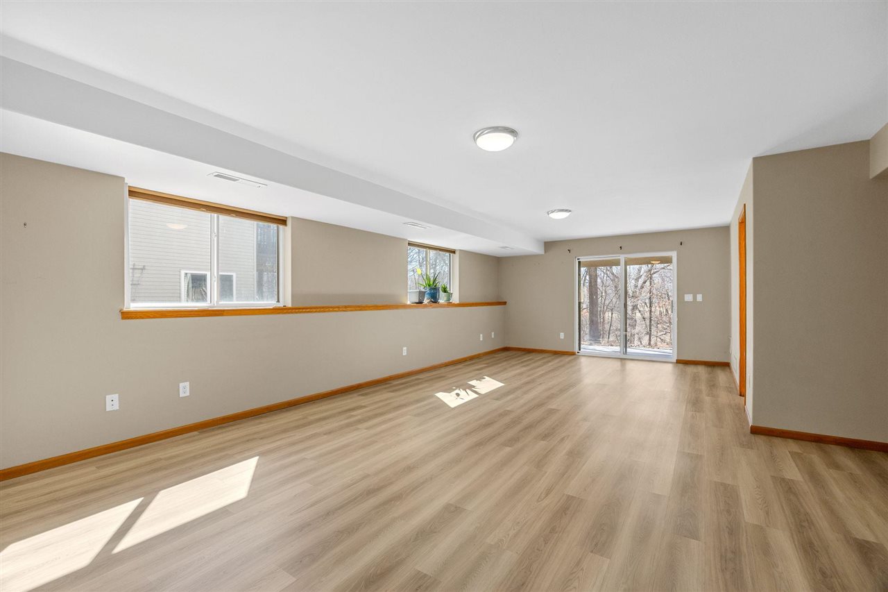 2084 Timber Lane Coralville IA 52241