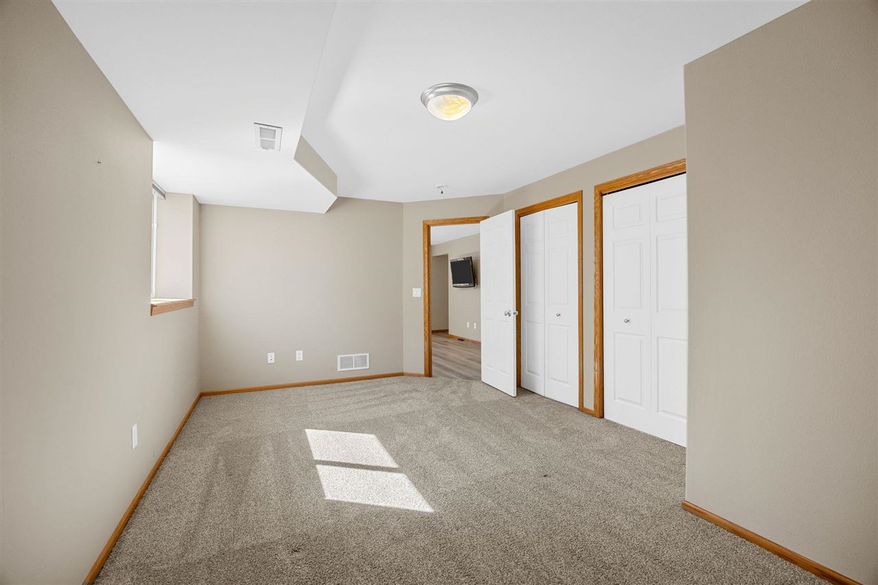 2084 Timber Lane Coralville IA 52241