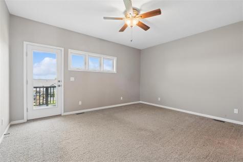 5012 SW Hay Field Court Cedar Rapids IA 52404
