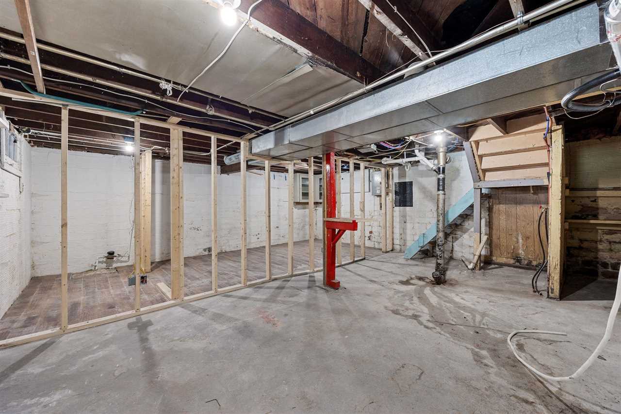 1005 10th Street SW Cedar Rapids IA 52404