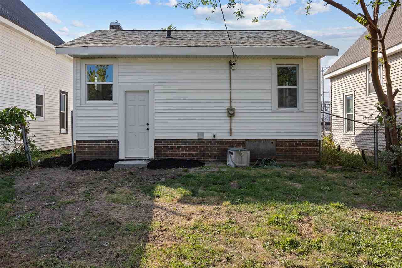 1005 10th Street SW Cedar Rapids IA 52404