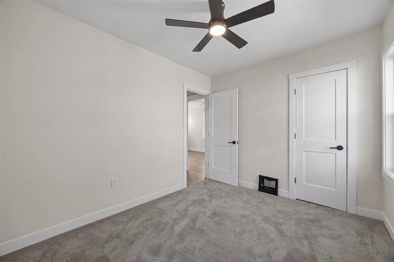 1005 10th Street SW Cedar Rapids IA 52404