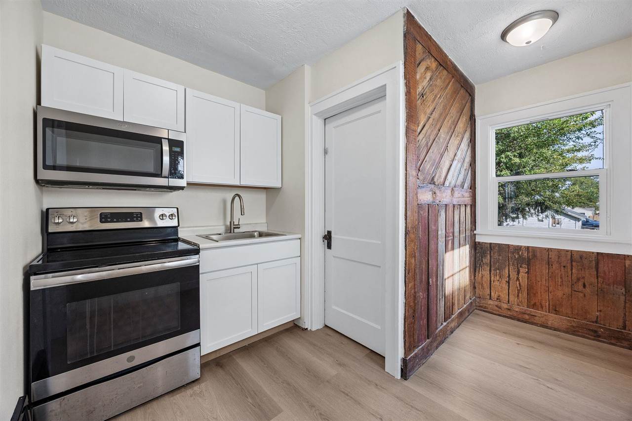 1005 10th Street SW Cedar Rapids IA 52404