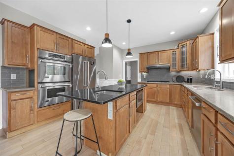 2265 Shropshire Circle Coralville IA 52241
