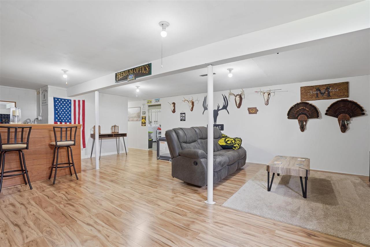 203 E Penn Street Williamsburg IA 52361